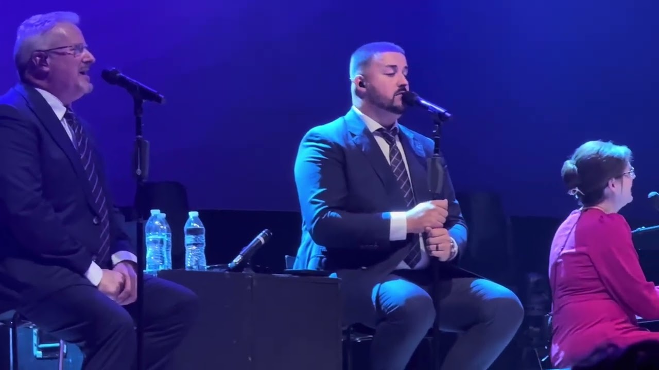 @TheCollingsworthFamily moments from the Normal, IL concert. 