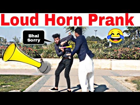 loud-horn-prank-|-prank-in-pakistan-|-decent-prank