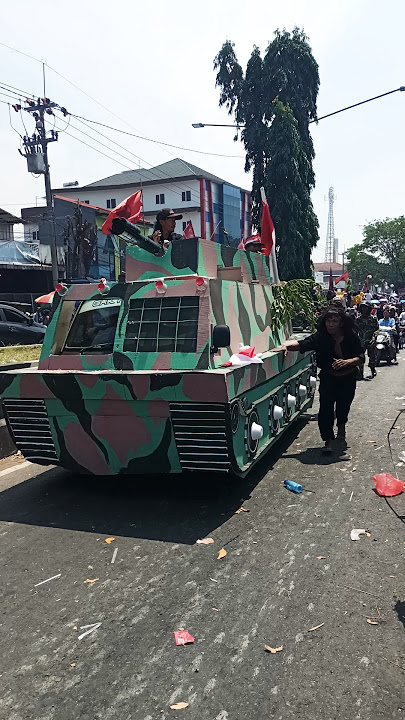 Komando #komando #dj #djremix #tentara #remix #lagutni #tni #kostrad #jedagjedug #duniakomando