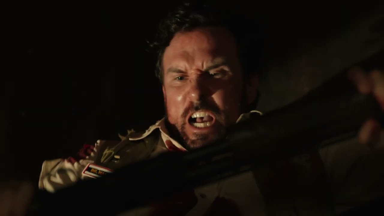 Video till Osynlig dinosaurie går loss i The Invisible Raptor