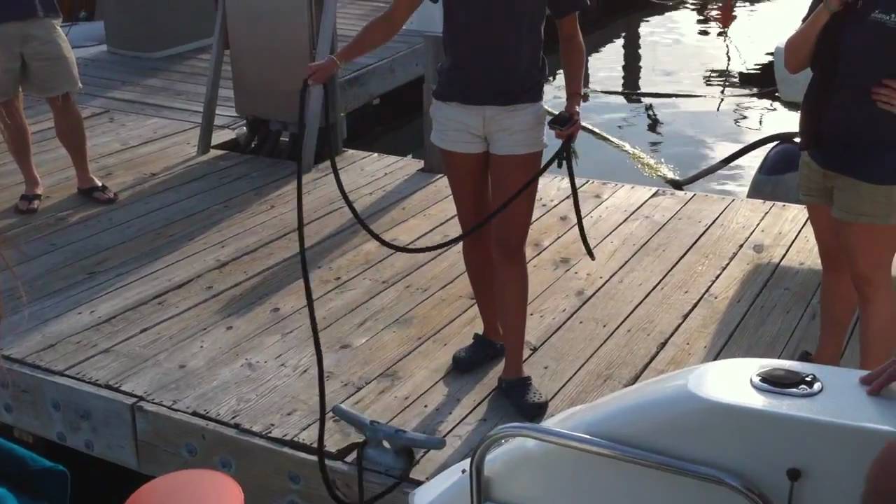 Fastest Boat Tie Off Ever - YouTube