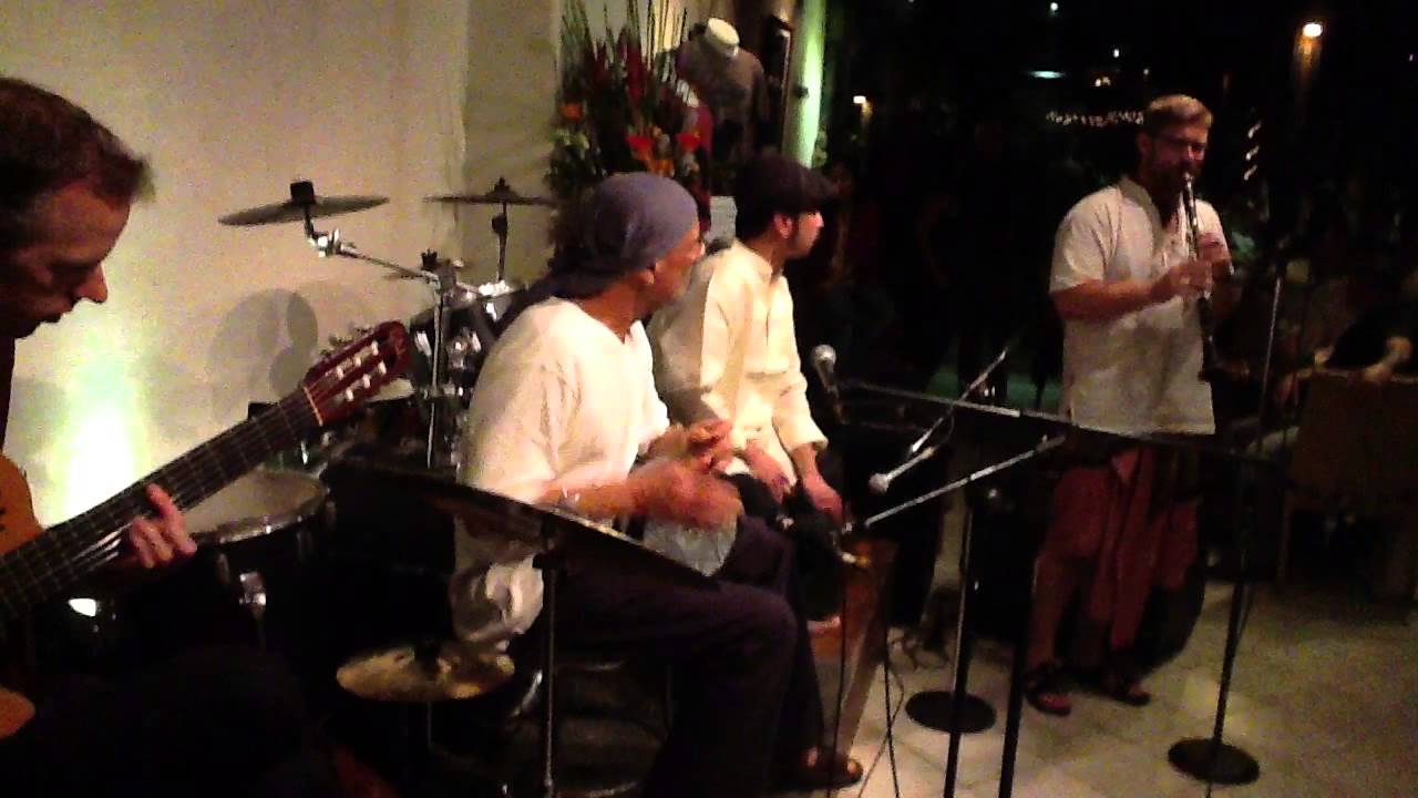 Celtic Medley. Drum 'N Wind at Jazz Cafe, Ubud, Bali YouTube