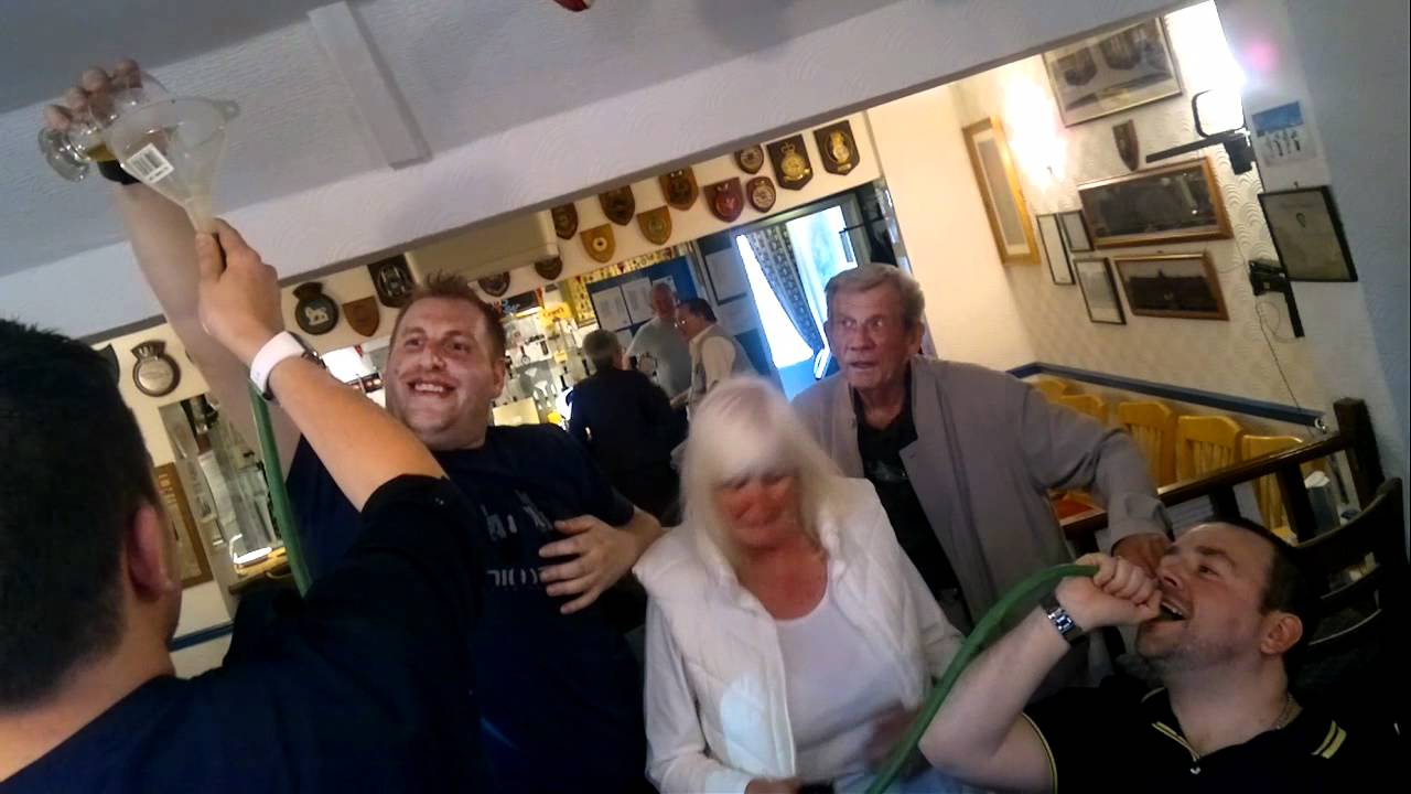 wayne proctor in the dentist chair. 27 bars in one day.mp4