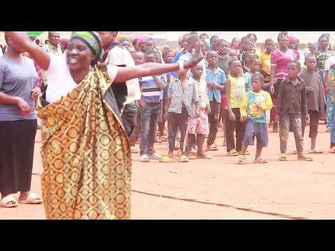 TUTAIMBA HOSANNA Wimbo Wa Sifa Kwenye Mkutano Wa Adonai Pentecostal Church