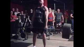600 and 630 at Night of the Living Deadlift 2016
