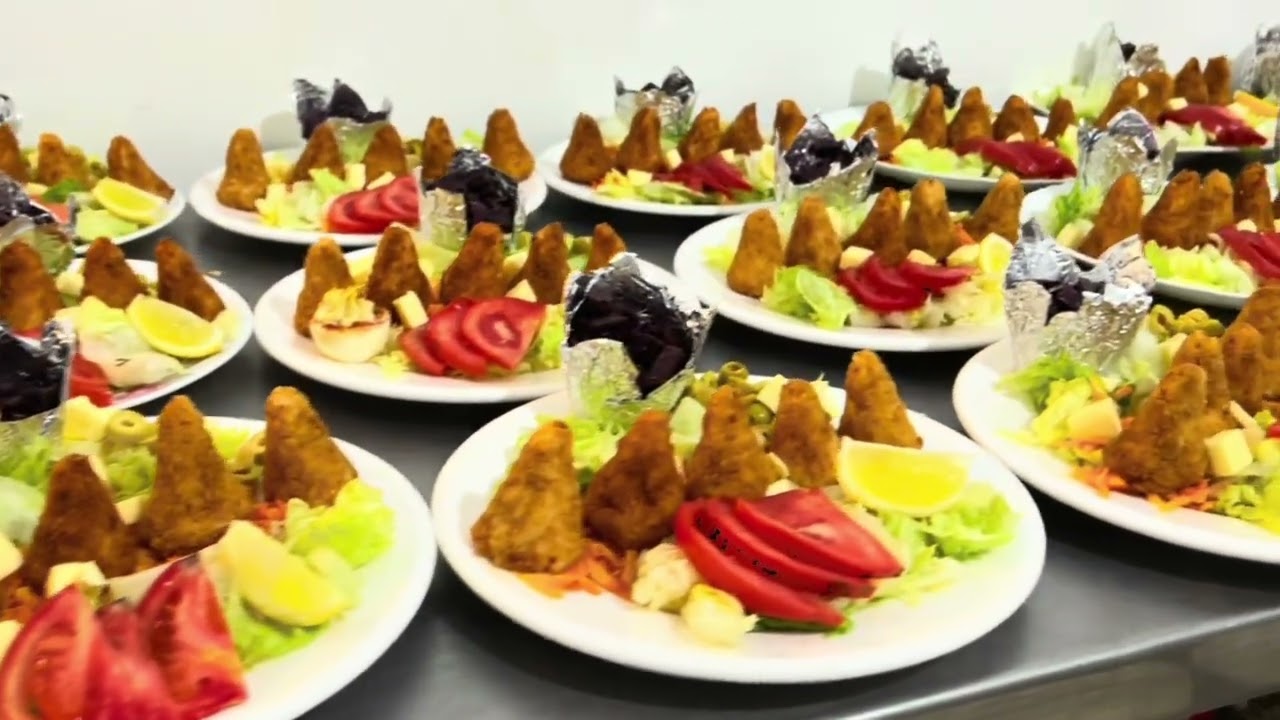 سلاطة أفراح وجميع المناسبات .حلة راقية وأعمال جد مدروسة .من #شاف_طارق #music .للحجز 0657219702📞📞