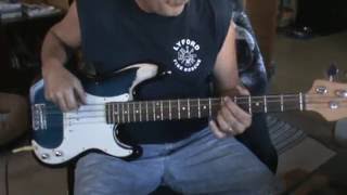 Video thumbnail of "Marshall Tucker band heard it in a love song bass cover"