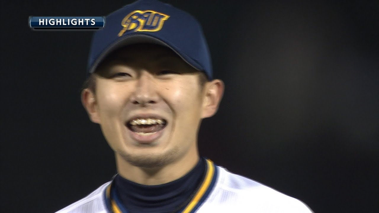 2013.04.12 Bs4-0F 金子が復刻ユニで完封勝利!! - YouTube
