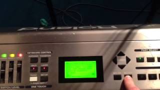 Roland RD-700 Output Split