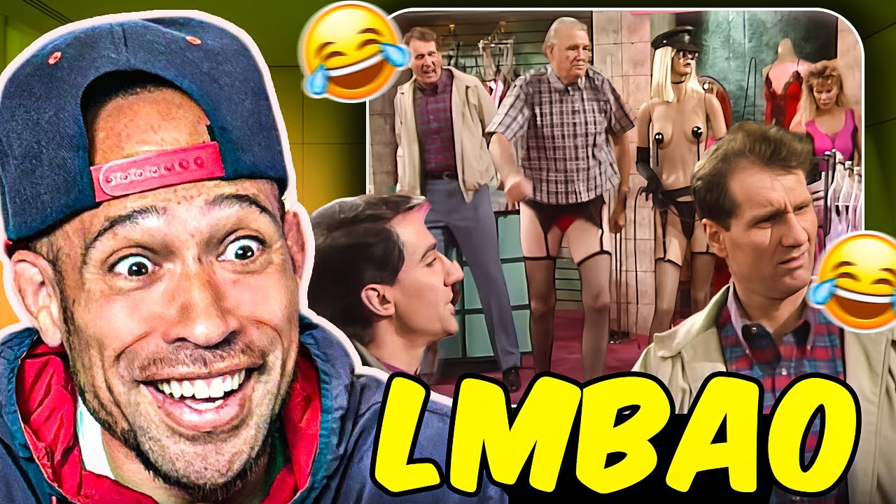 AL BUNDY Goes Bra Shopping! Married With Children is INSANE lmbao....