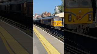 69011 + 66763 + 66789 pass Basingstoke on a civil engineer run | 01/05/2026