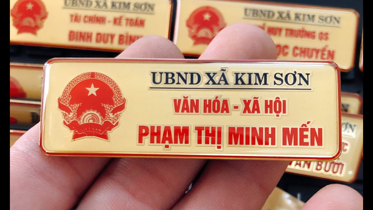 Thẻ tên cài áo tp vinh