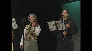 Nadya Poklad - UKRAINIAN FOLK SONG «ПОМІЖ ТРЬОМА ДОРОГАМИ»