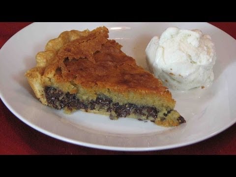 Chocolate Chip Cookie Pie -- Lynn's Recipes 4th of July