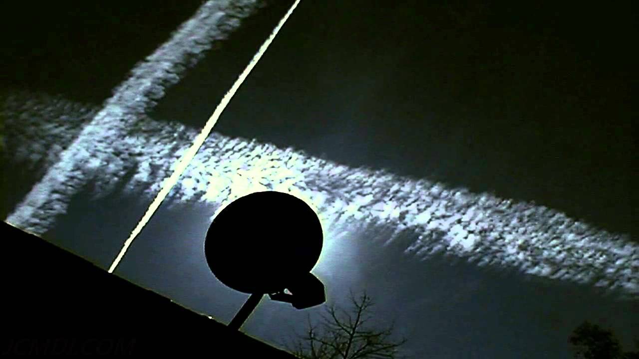 Upscaled timelapse jet trails video clip from Stitching the Sky V00340x