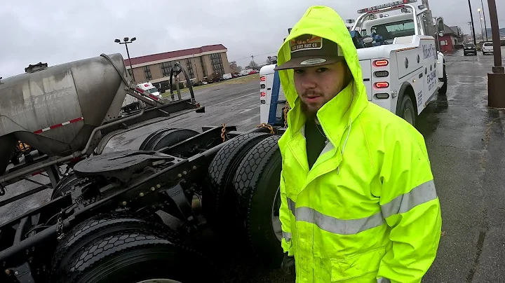 A YouTube Fan Needs A Tow!!!   Off To Work We Go