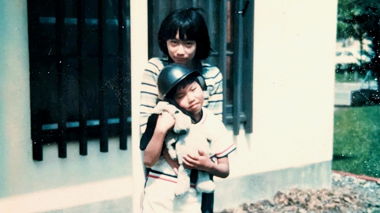 両親は玄関に鎖と南京錠をかけ姉を閉じ込めた…映画『どうすればよかったか？』予告編