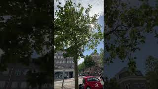 Contrastes de Ámsterdam, de un lado sol radiante y del otro tormenta #amsterdam #netherlands #storm