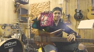 Bassist Phonesay Alounsavath Demo Rotosound Bass RB45-5