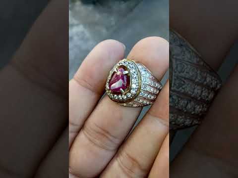 Keindahan Batu Mirah Super. 