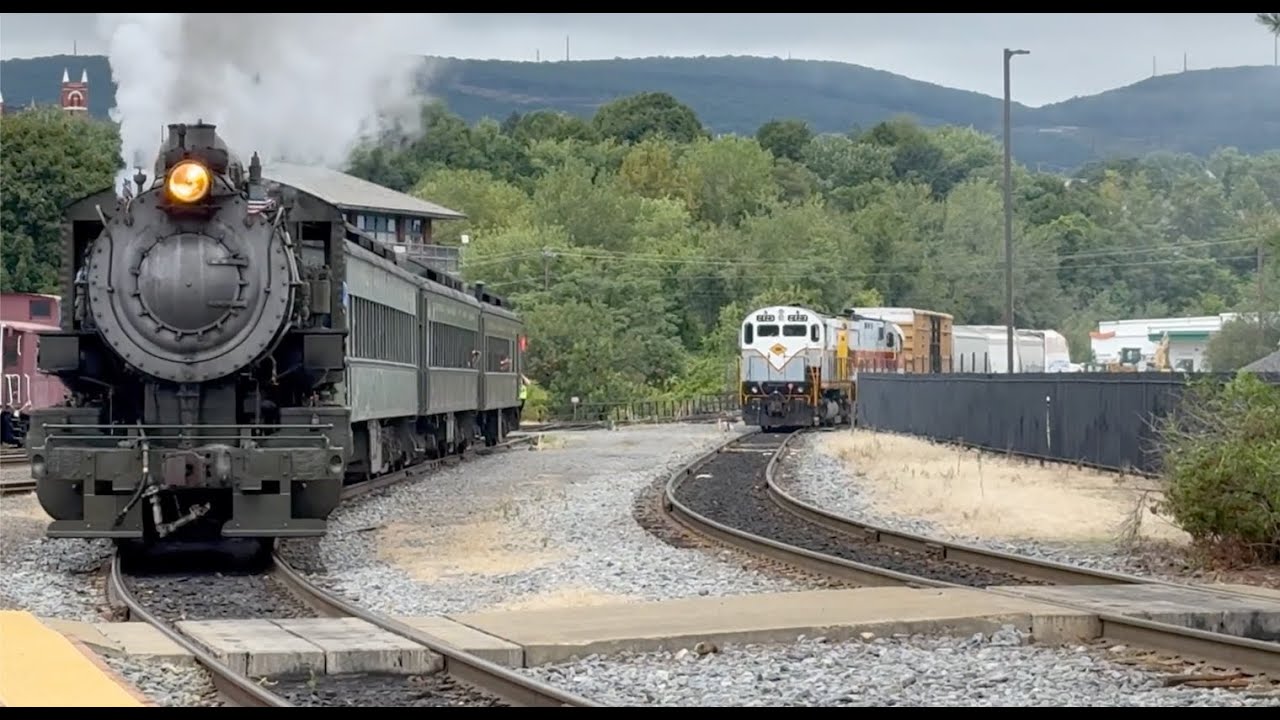 Trains Lackawanna Railfest 2011 gray graphic Soranton PA L t shirt