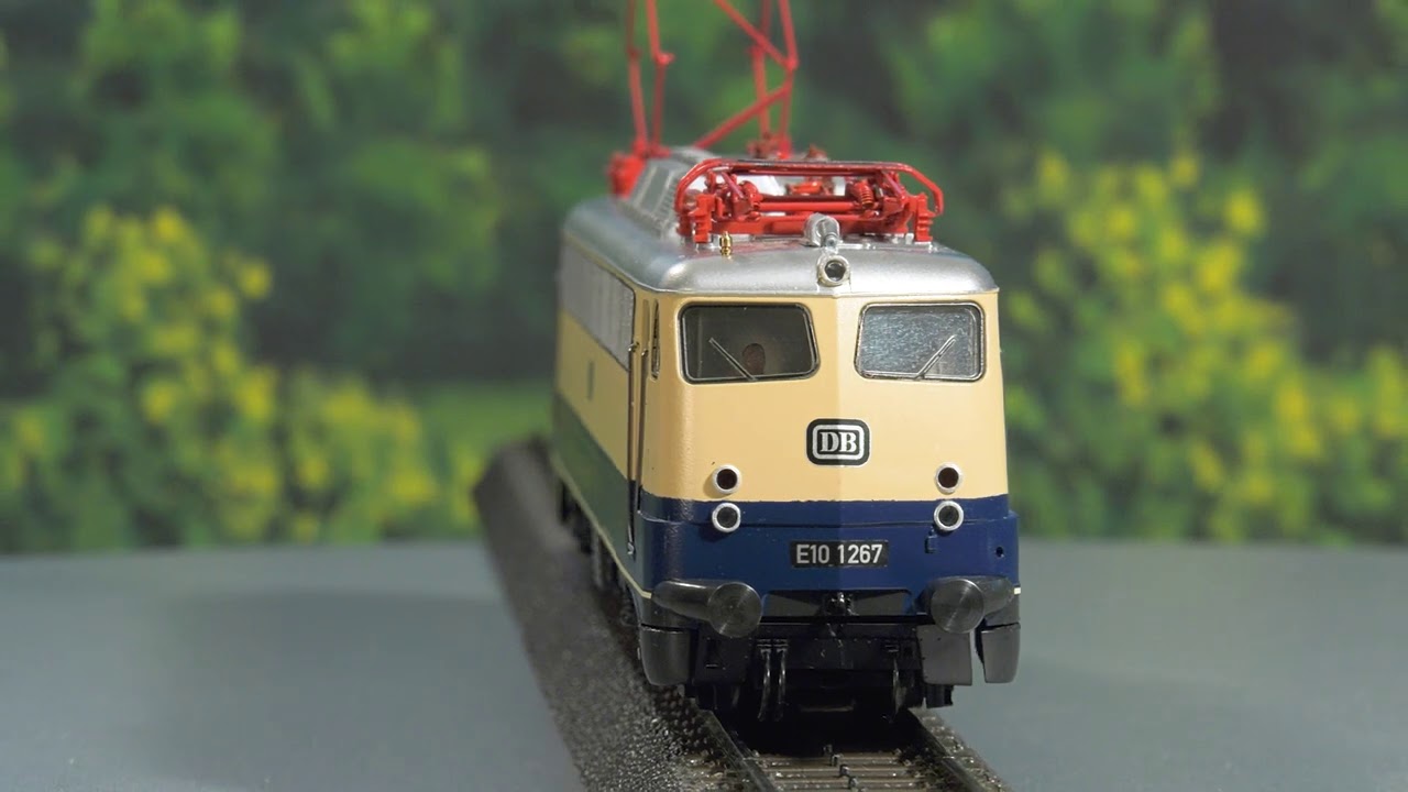 ROCO DB E10 1267 電気機関車63704 Class E 10.12 Electric Locomotive - Märklin Novelty 2021 - YouTube