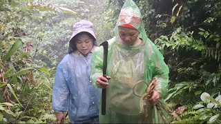 Download Lagu Ending a workday at Thu and Ngoc's gran dparents' house. MP3