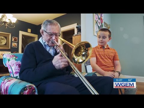 Quincy legend Bob Havens inspires young musicians over monthly breakfast