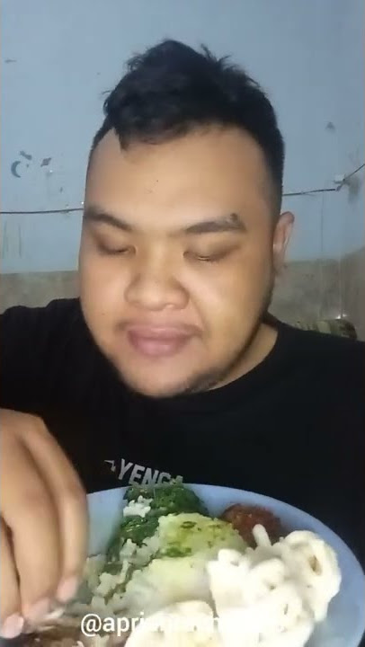 Nila Goreng, Sambel Sarden Cumi dan Sayur Daun Singkong Santen.