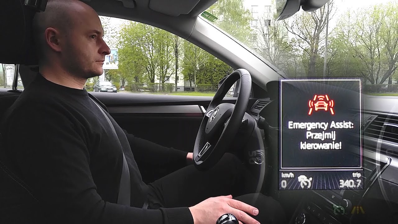 Skoda Superb Emergency Assistant in real test [1001cars] YouTube