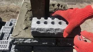 видео: Мурування паркану з цегли рваний камінь. Як збудувати паркан з цегли. Кладка забора из кирпича картинка: Мурування паркану з цегли рваний камінь. Як збудувати паркан з цегли. Кладка забора из кирпича