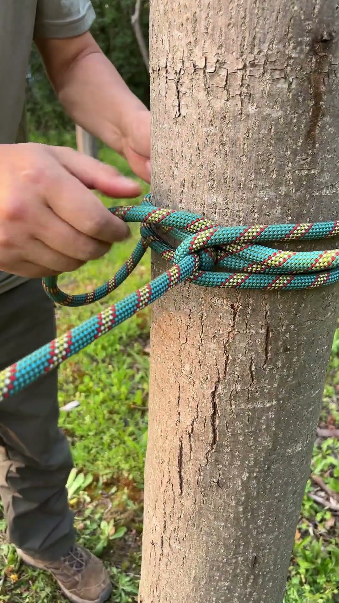 ~美結晶♪宝石質スフェーン(ブラジル産)~simple knot 美結晶♪宝石質スフェーン(ブラジル産)~simple knot