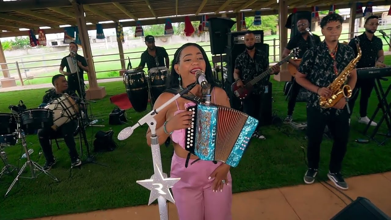 Raquel Arias - El Rabo Caliente | En Vivo 2024 Hacienda Guzman