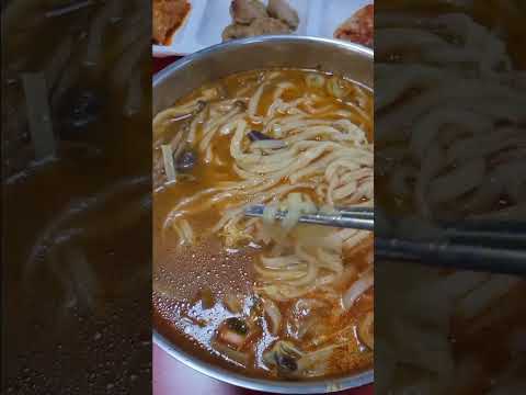 Korean food #mukbang #spicyfood #yukgaejang #kalguksu #koreannoodles