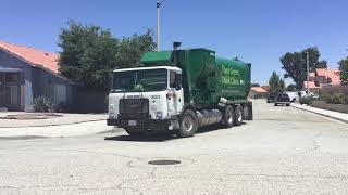 Autocar ACX on green waste