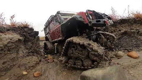 Traxxas Trx4 vs Trx6 in the mud !!!