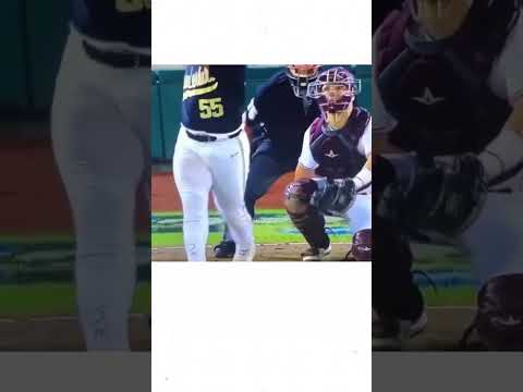 هذا الرامي لوح وداع ا للضربة القوية التي سمح لها بالدخول