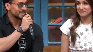 Tiger shroff and shradha kapoor singing in kapil sharma show 😍 Resimi