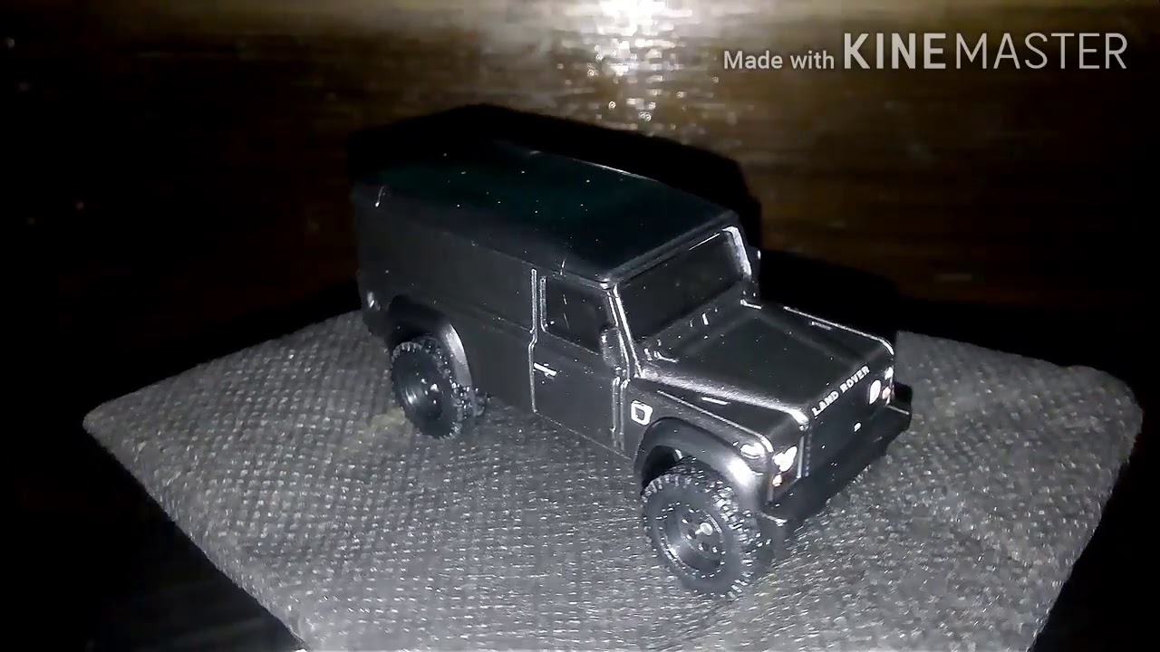 Ngeloose Hotwheels PREMIUM Land Rover Defender 110 Hard Top Black