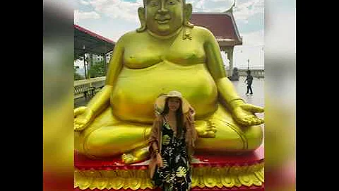Filipina visiting Big Buddha Temple/ Pattaya Thail...
