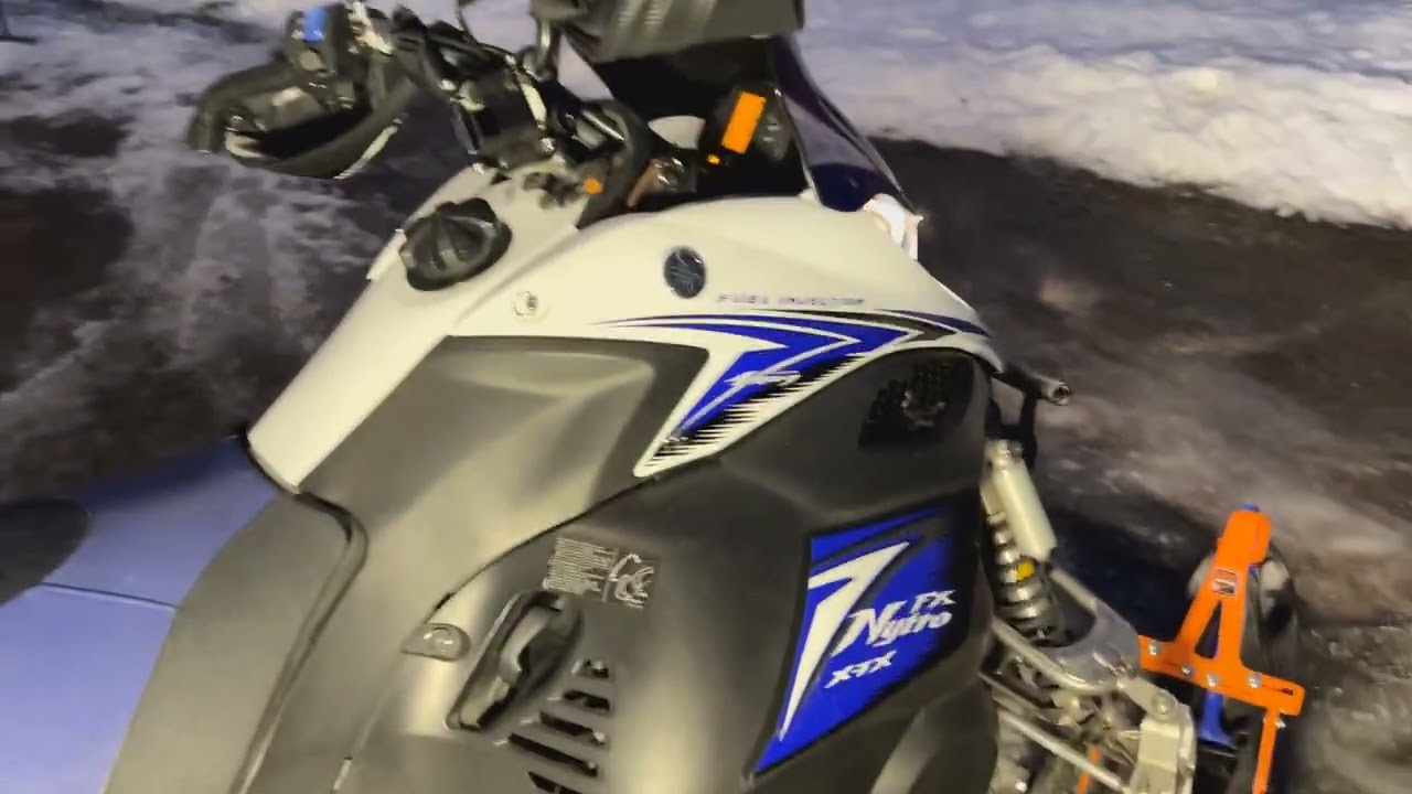 Terrängskoter YAMAHA FX NYTRO XTX 4T