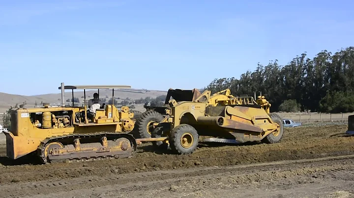 Glen Ghilotti on Old Cat  DW21 Twin stack Scraper