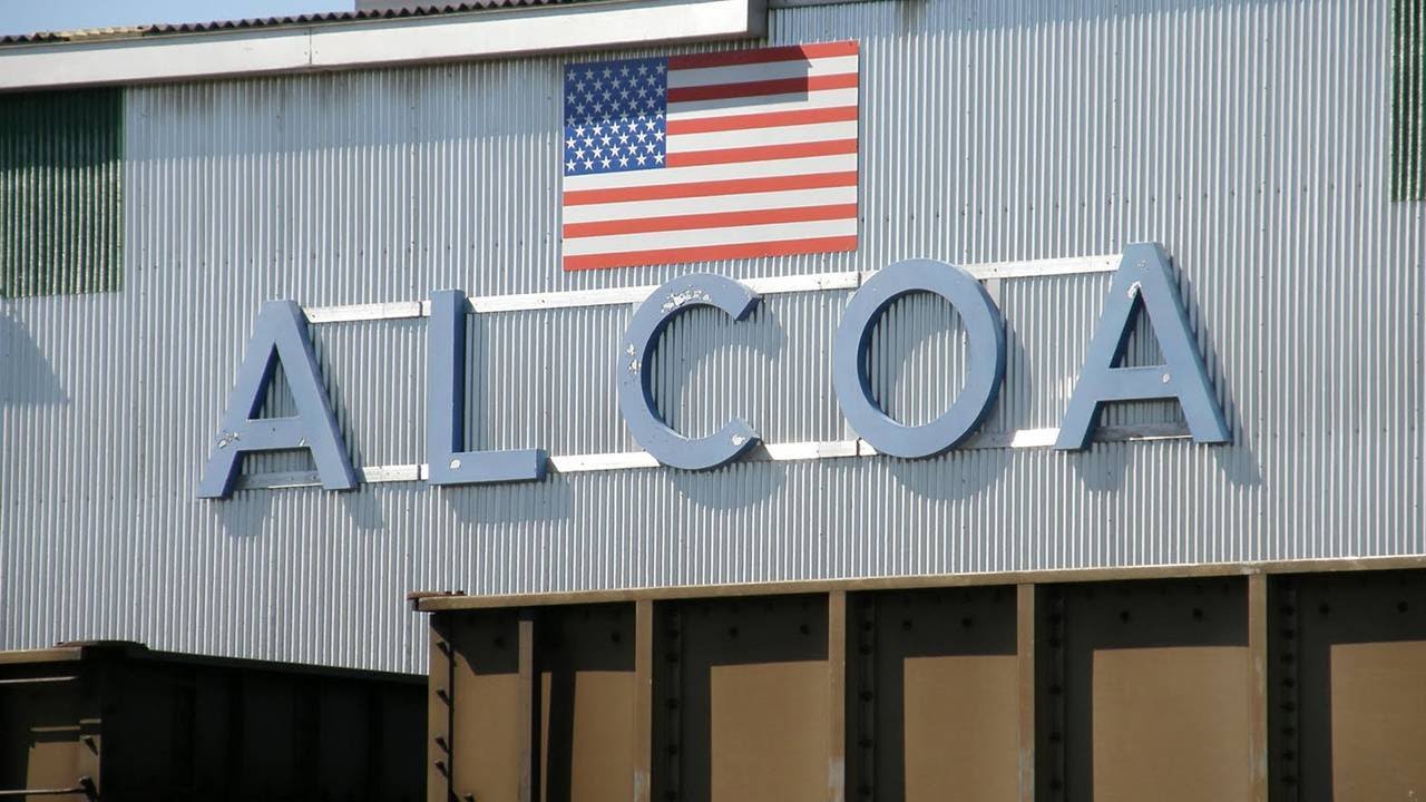 Jim Cramer Says Alcoa Split was the Right Move for the Company