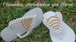 Chinelo Bordado com Pérolas e Miçangas.