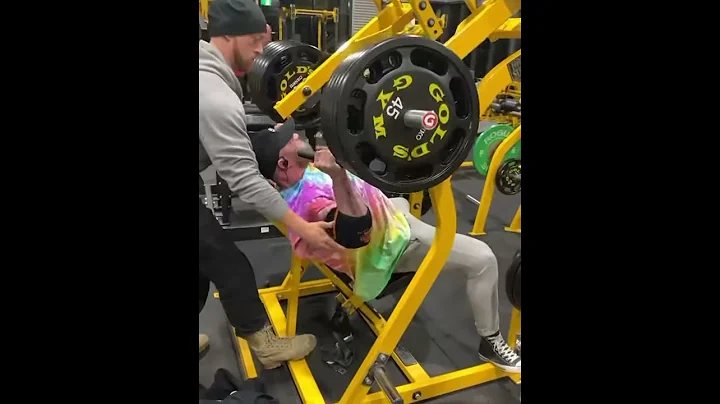 IFBB PRO Brad Dwight | DELT Day