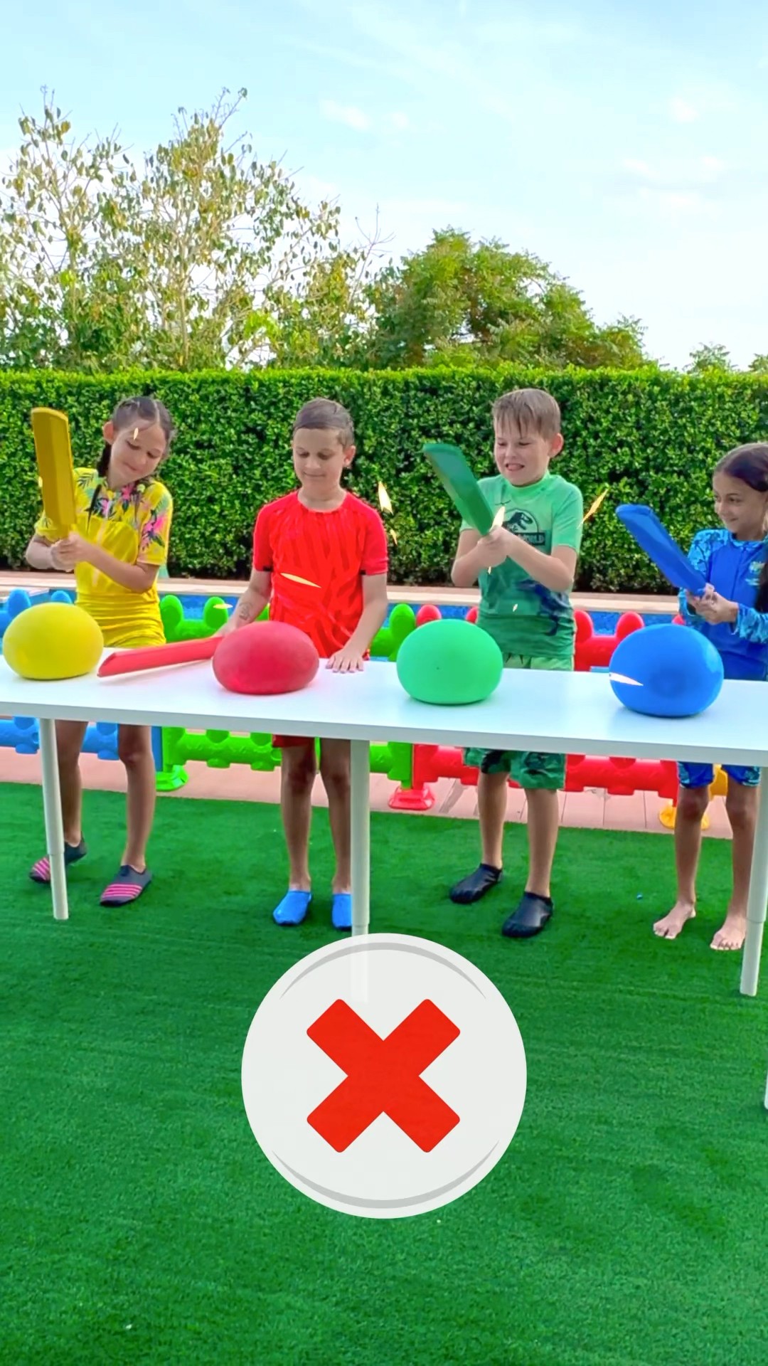 Roma and Friends Popping Orbeez Balloons
