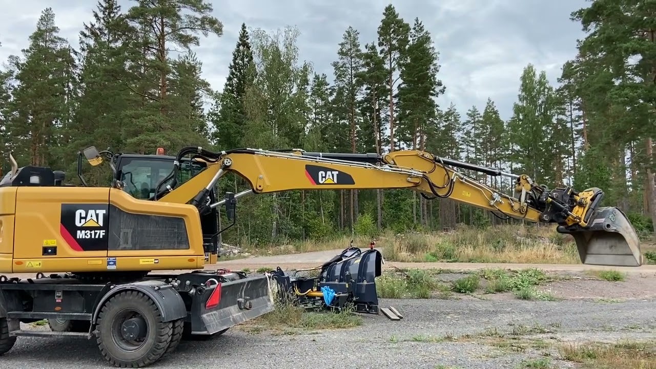 Hjulgrävare CAT M317F