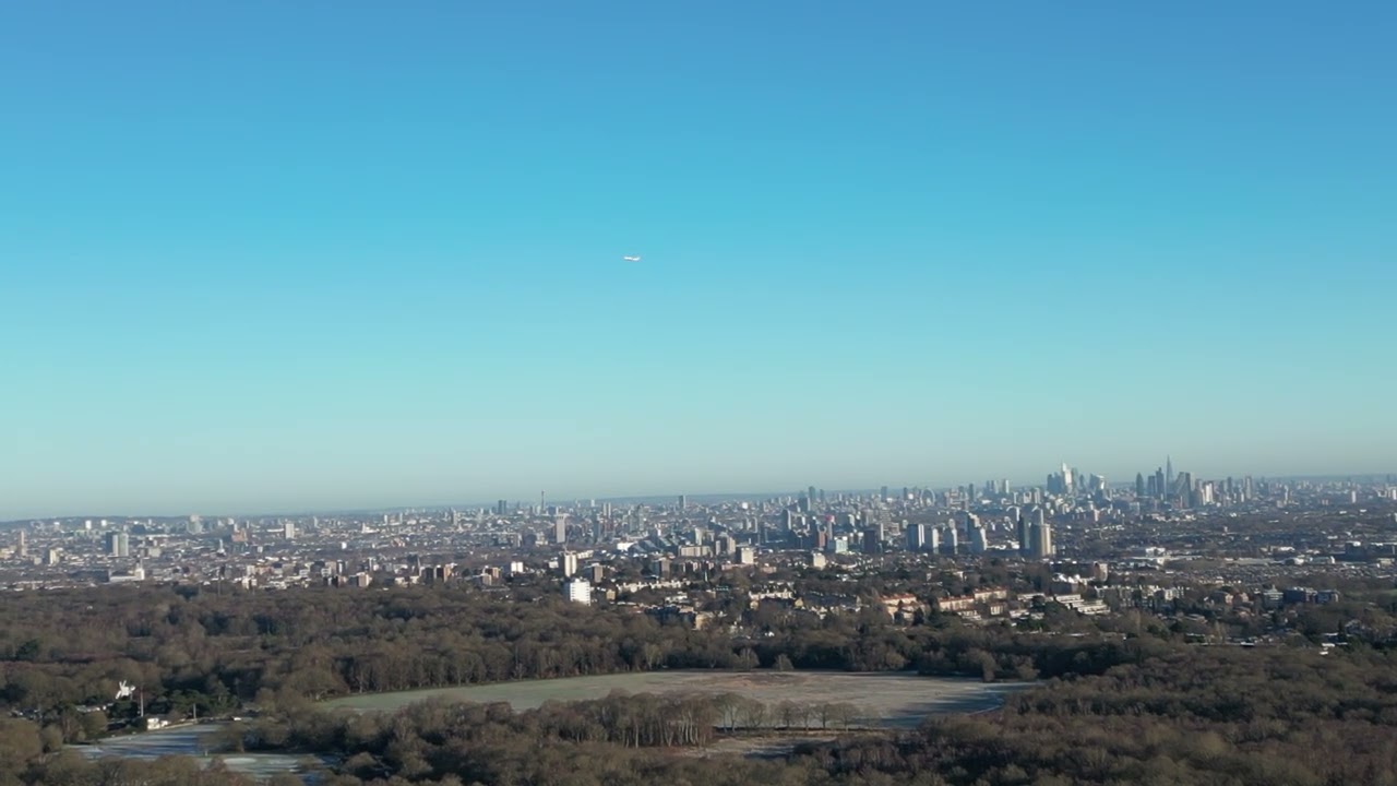Morning Drone Flight | London Panorama from 120m – Cannizaro Park