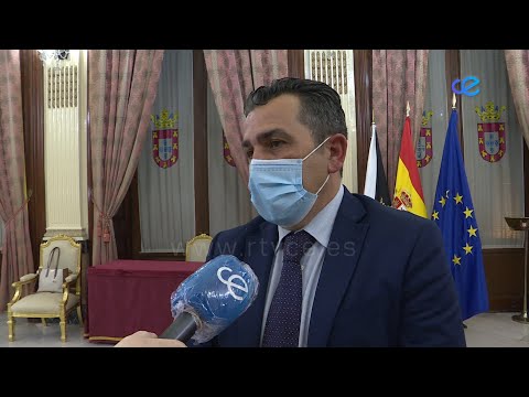 Acto simbólico de 'La Polvoroná' en el Salón del Trono