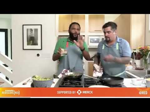 Anthony Anderson's Drinking Game During the (RED) All-Star Kitchen